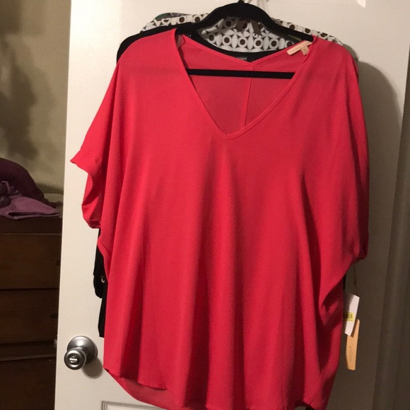 Top - Picture 2 of 3